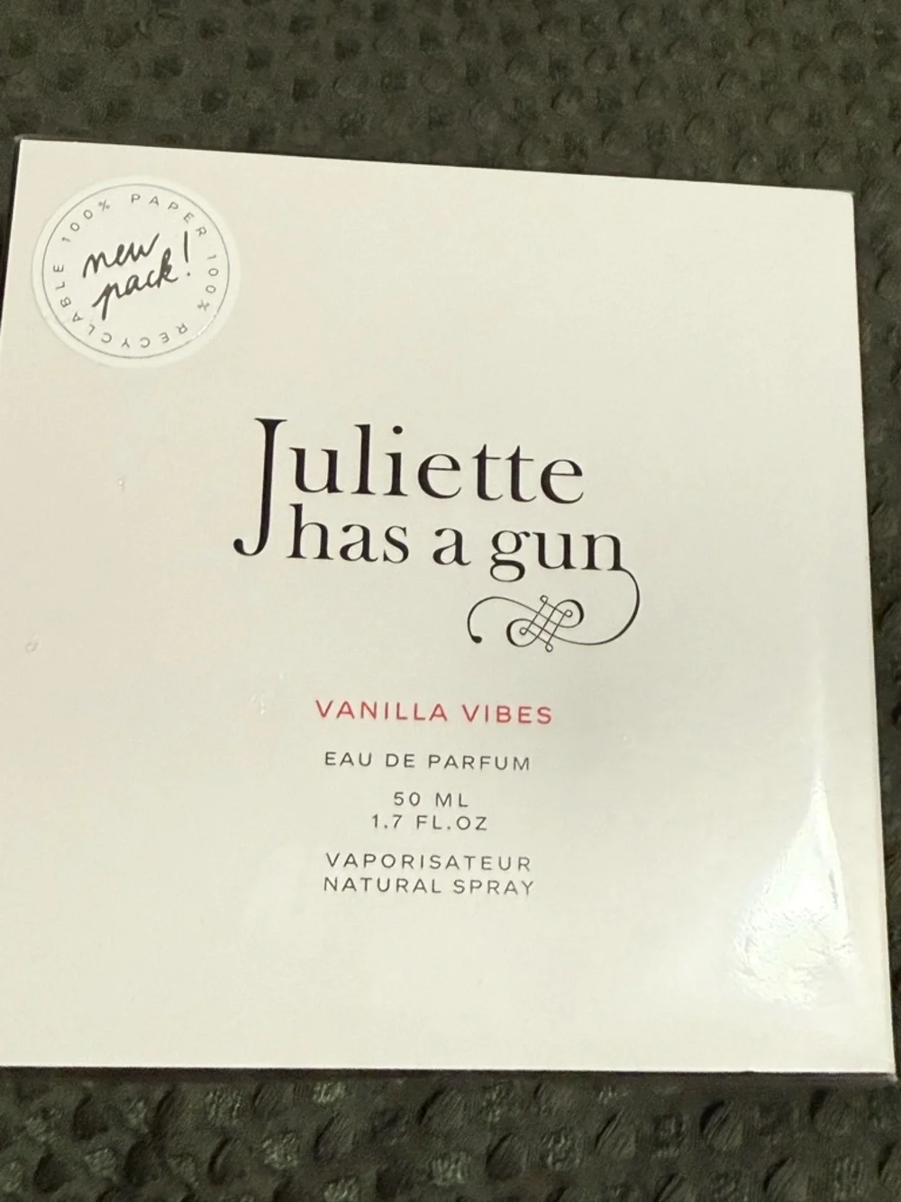Juliette Has a Gun Vanilla Vibes Eau de Parfum - Picture 3 of 3